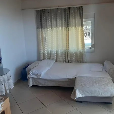 Rina's House * Sarandë