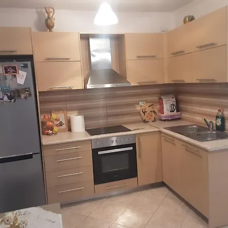 Feriehus Rina's House Sarandë